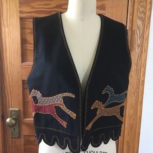 Wool vest with appliqué  horses and scalloped edge